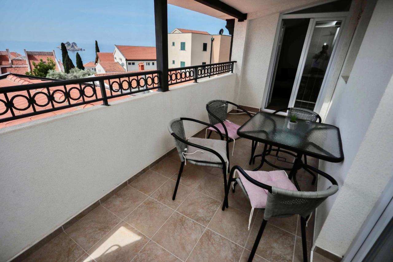 Guest House Maslina Petrovac Exterior foto